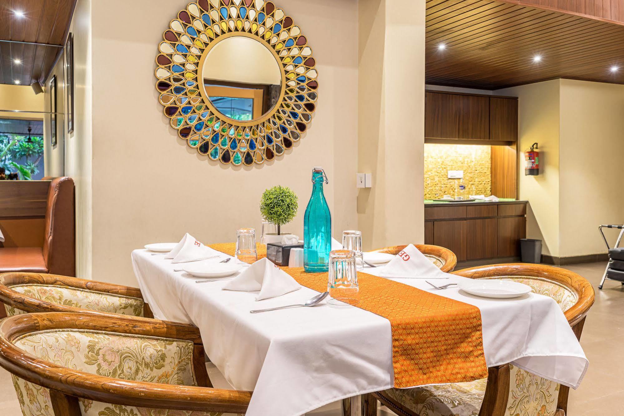 Treebo Premium Grand Emerald Pimpri-Chinchwad Exterior foto